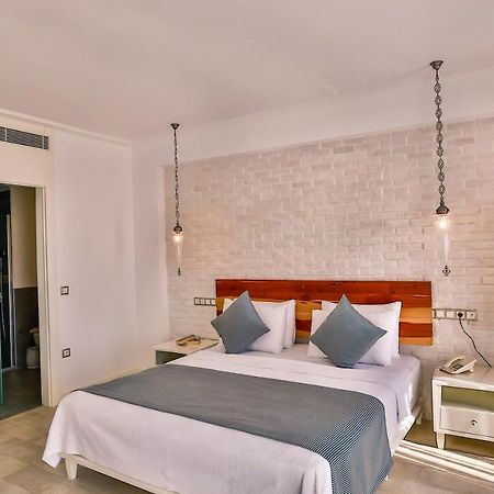 Arnna Hotel Kas Bagian luar foto