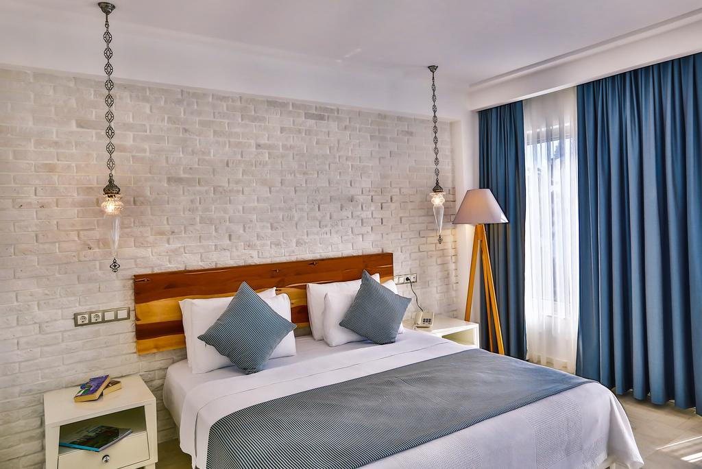 Arnna Hotel Kas Bagian luar foto