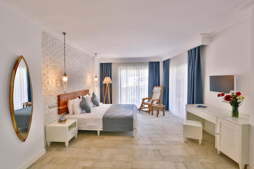 Arnna Hotel Kas Bagian luar foto