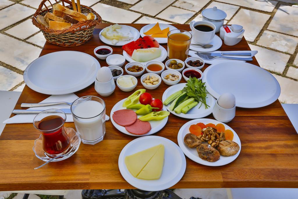 Arnna Hotel Kas Bagian luar foto