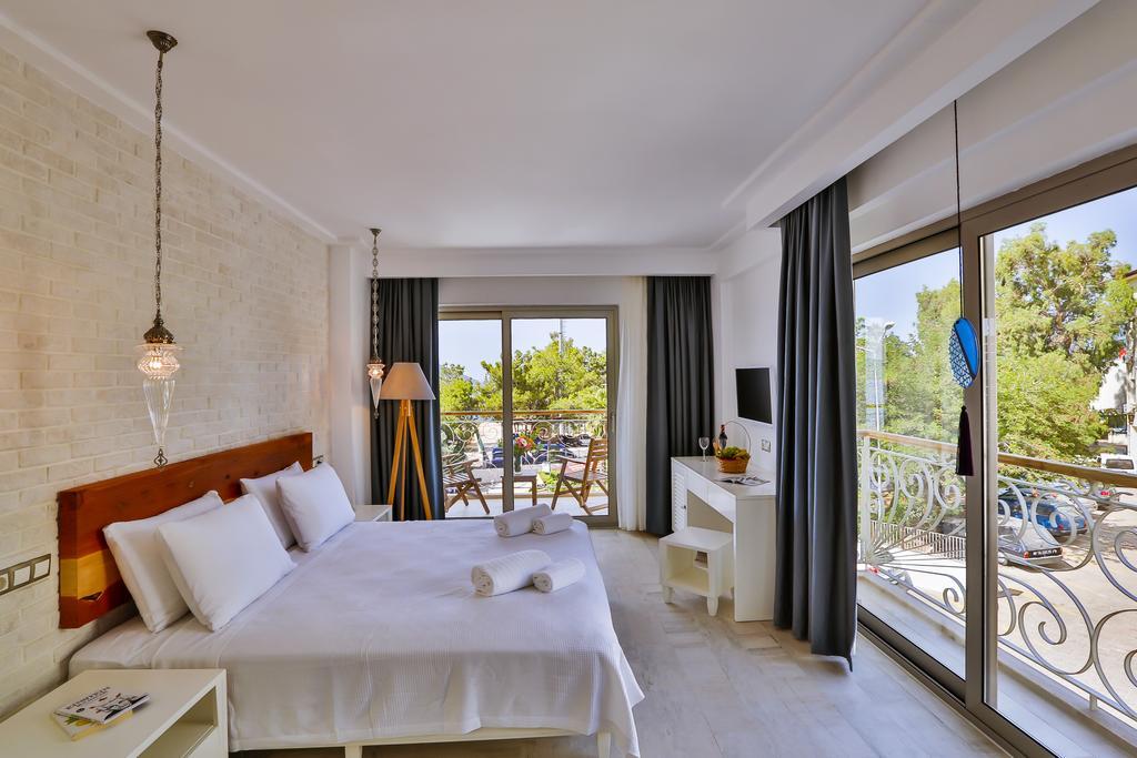 Arnna Hotel Kas Bagian luar foto